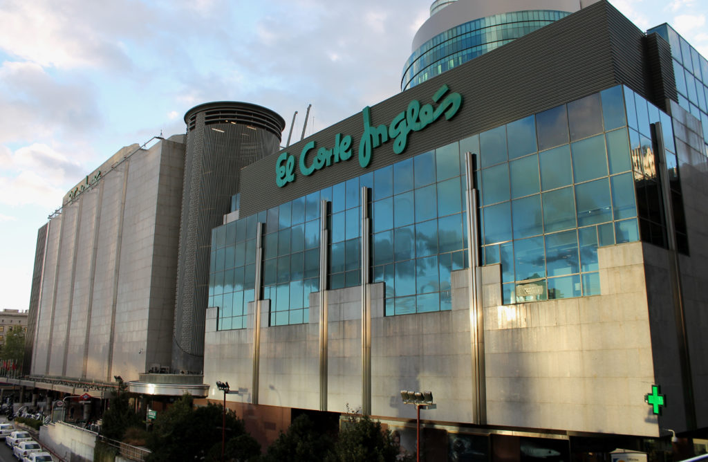 'EL CORTE INGLES' shopping mall at 71 Paseo de la Castellana (avenue) in Madrid (Spain).