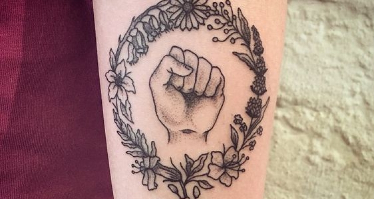 Tatuaje-Feminista-Mujer